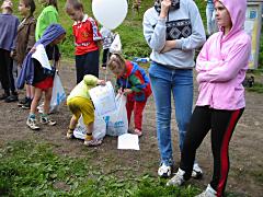 ur402-3.jpg (15040 bytes)